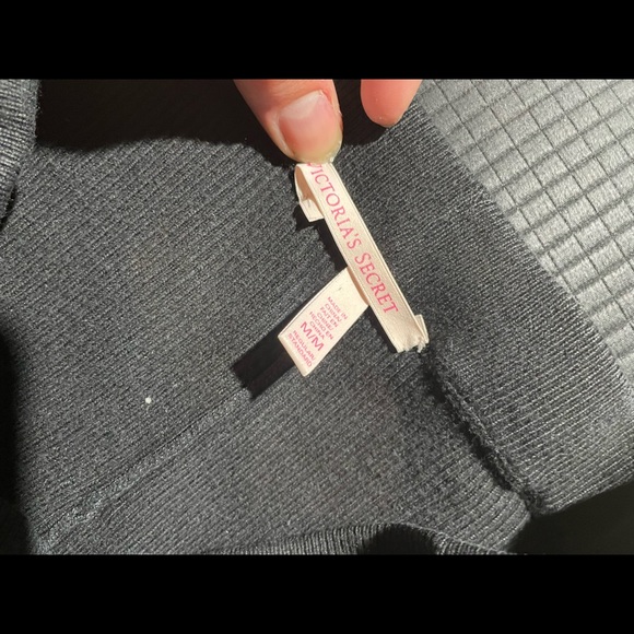 Victoria’s Secret leggings - Picture 3 of 4